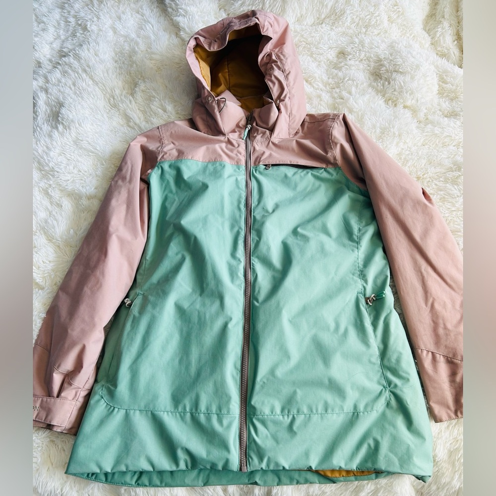 Womens large Burton Lelah cold weather snowboarding jacket